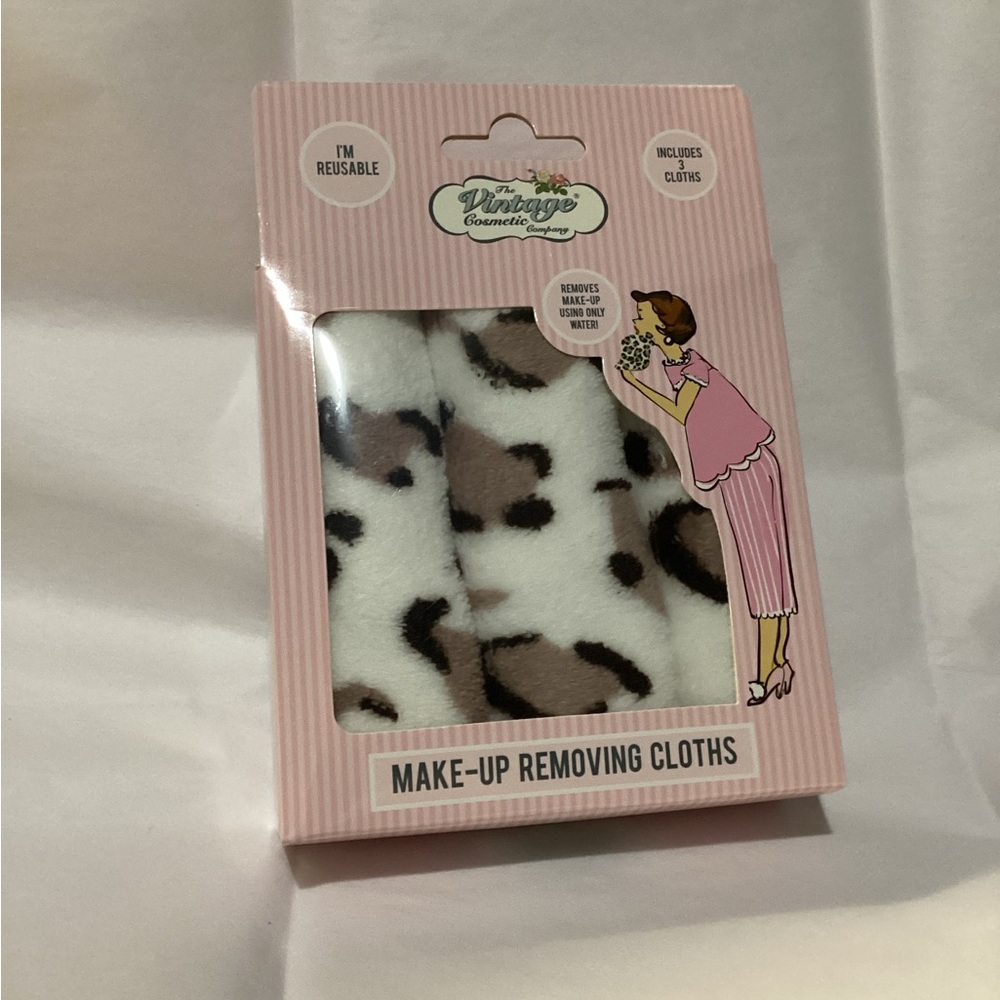 LEOPARD PRINT MAKE-UP REMOVING CLOTHS